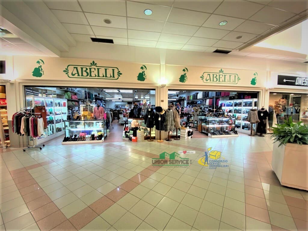 Negozio Centro Commerciale · Collecchio · Rif. 832 · foto 1