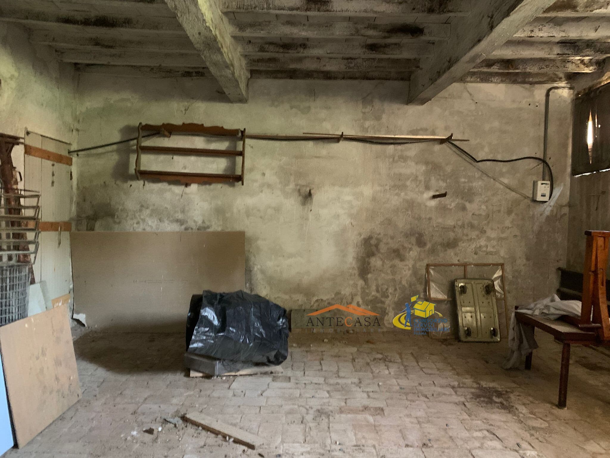 Casale semindipendente da ristutturare · Boretto · Rif. CSL01 · foto 19